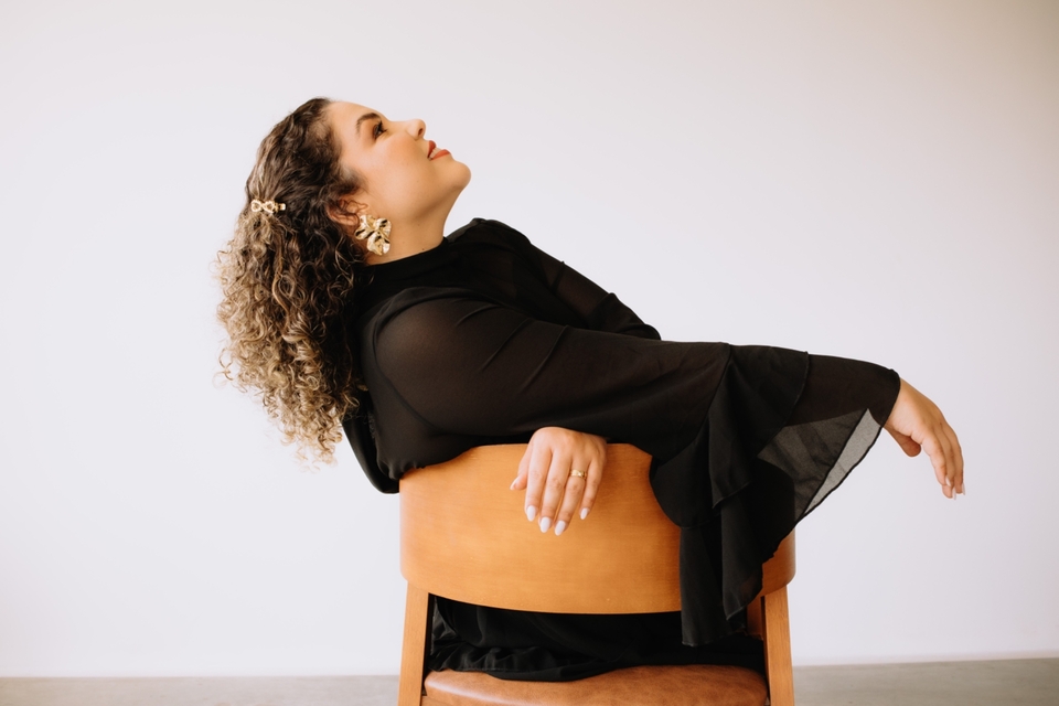 Ensaio feminino no estúdio Wild - Michelly