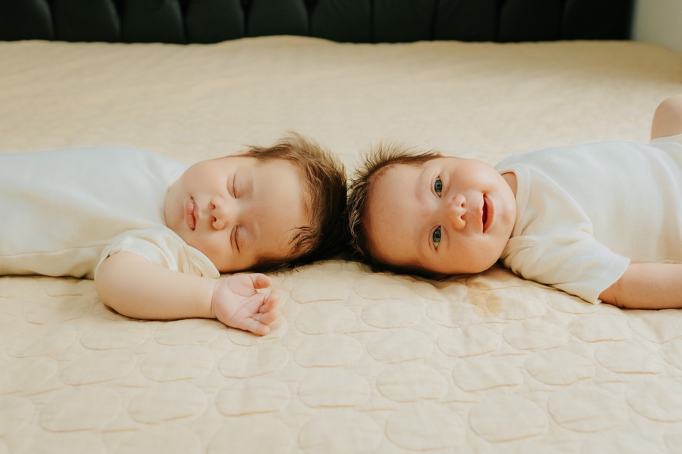 Ensaio de 1 mês - Gêmeos Arthur&Cauã 